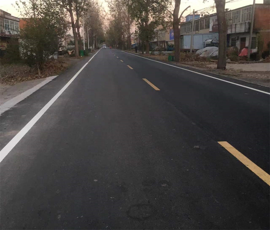 路面新铺