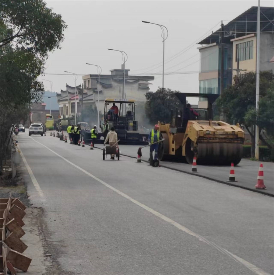 国道路面施工