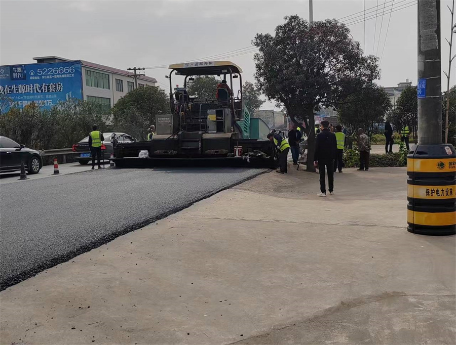 国道路面施工